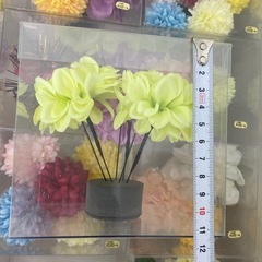 新品未使用お好きな髪飾り1点500円で販売いたします。の画像