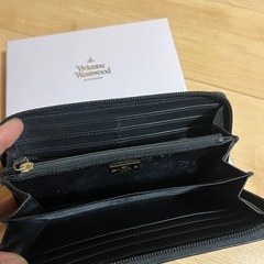 ヴィヴィアンウエストウッド財布の画像