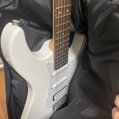 【交渉中】YAMAHAエレキギター一式（ケース・スタンド付き）の画像