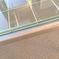 ガラステーブルの画像