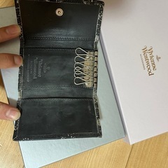ヴィヴィアンウエストウッドキーケースの画像