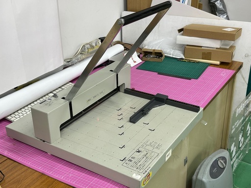 「プラス」裁断機A3対応