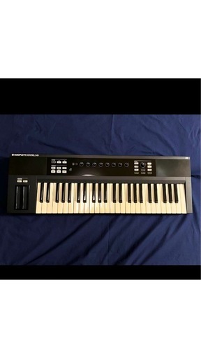 Komplete Kontrol S49 MK1