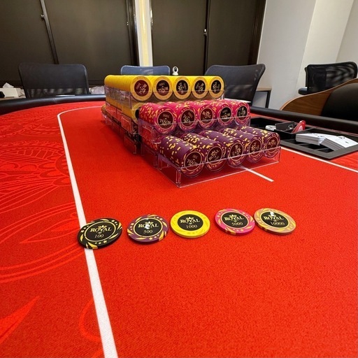 【引渡し1/1以降】バラ売り対応　ポーカーチップ ROYAL 1200枚