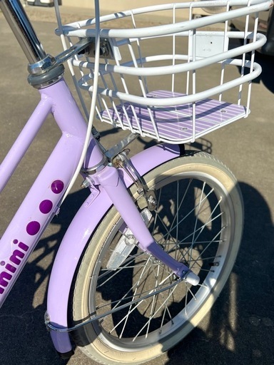 自転車18インチ　パープル　女の子　子供　キッズ　
補助輪付き