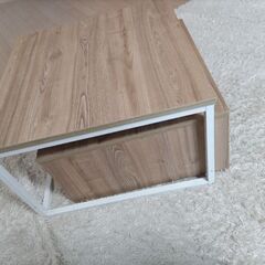 LOWYA ロウヤ　テーブルの画像