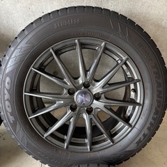 スタッドレスタイヤホイールセット sk5 225/60/R17の画像