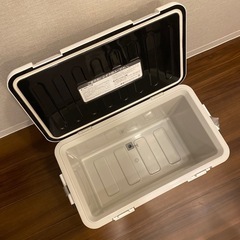 ホリデーランドクーラー 33H ホワイトの画像