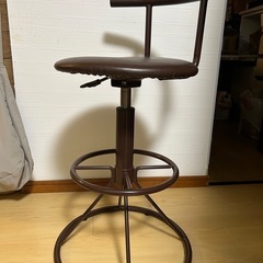 加圧(?)で高さ変わるイス