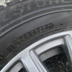スタッドレスタイヤ　ブリザックVRX 145/80/R13  アルミ付　エブリィの画像