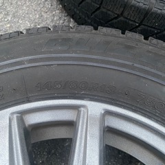 スタッドレスタイヤ　ブリザックVRX 145/80/R13  アルミ付　エブリィの画像