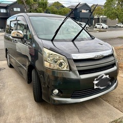 トヨタ　ノア　グレー　19年式車検2年付き　乗って帰れます