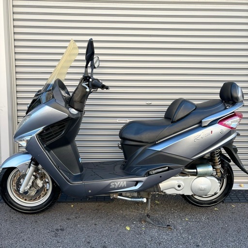 3026.格安小型　SYM RV125i FIモデル　社外マフラー付属　千葉県柏市　即日配送、自走引き取りも可能