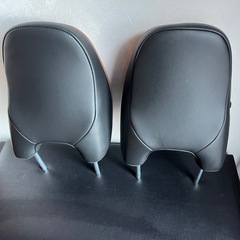 未使用品！ボルボV60運転席、助手席レザー ヘッドレストの画像
