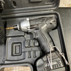 インパクトドライバの画像