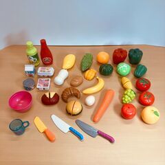 プラスティック製ままごと用品セット