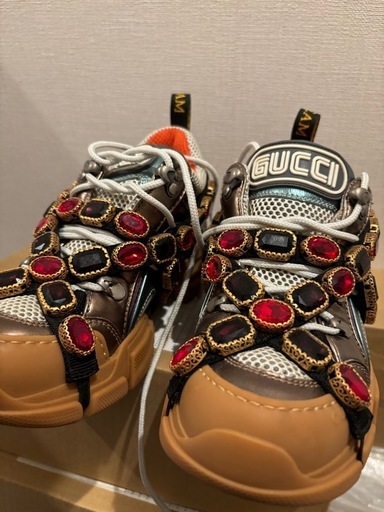 新品 GUCCI スニーカー