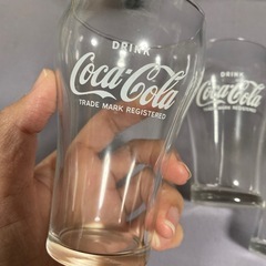 コカコーラガラスコップの画像