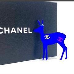 【稀品】格安品　 CHANEL♥ シャネル♥正規品♥トナカイ♥シカ♥ ブローチ♥ピンバッチ♥サコッシュ♥ココマーク♥ブルー♥シリアル有♥KL1002の画像