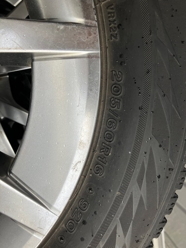 205/60R16プリウスアルファ用スタッドレスセット