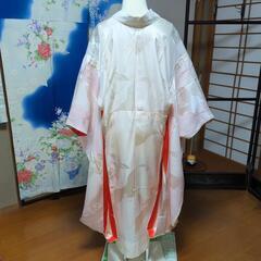 正絹　振袖用長襦袢　朱色に蝶　ほんのりピンクの画像