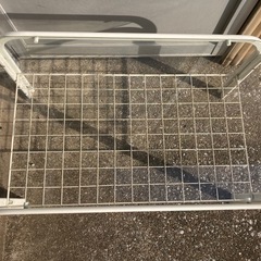 【決定しました】ガラステーブルの画像