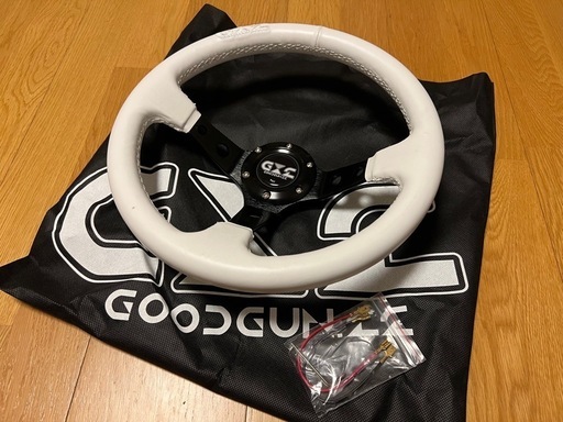 【新品】GOODGUNオリジナル レザーステアリング 33π ホワイト【未使用】