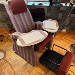 ネイルチェアーの画像