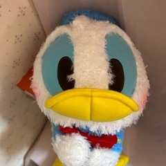 ぬいぐるみ　ドナルド　寝そべり