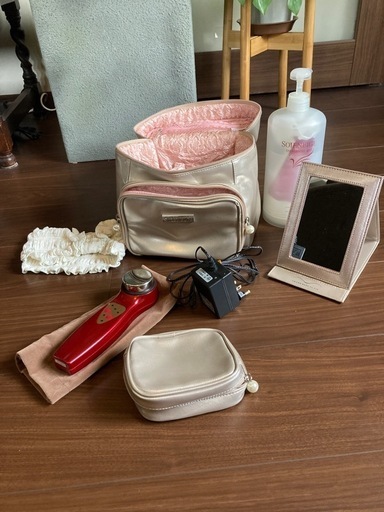 ソワネージュ　超音波美顔器
