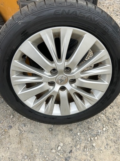 トヨタ純正18インチタイヤ付きホイール