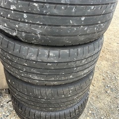 トヨタ純正18インチタイヤ付きホイールの画像