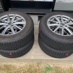 スタットレスタイヤBLIZZAK VRX2(2022年) 215/60R16PS4のソフト