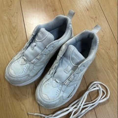 学生用スクールスニーカー　23センチ　スポルティングの画像