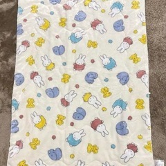 ミッフィー柄 ブランケット 掛け布団 約80x120cmの画像