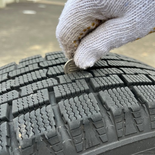【受け渡し決定しました】スタッドレス タイヤ 175/65R14 4本セットホイール付