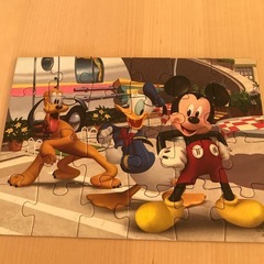 【Disney /ディズニー】パズル　ミッキーマウス　アルミケース付　24ピースの画像