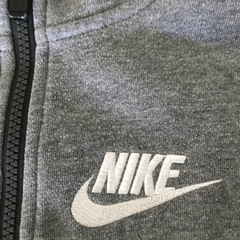 ナイキ　NIKE  ジップアップスウェットパーカー　キッズ　3-4歳　　の画像