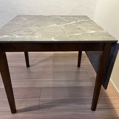 【取引中】ダイニングテーブルセットの画像