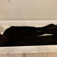 【決定しました】⭐︎値下げしました【美品】ニーハイブーツ（黒）23.5㎝の画像