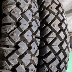 10インチスクータースパイクタイヤ2.50-10の画像