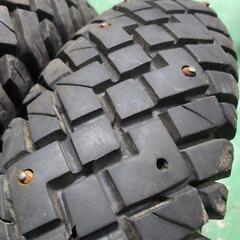 8インチスクータースパイクタイヤ3.00-8の画像