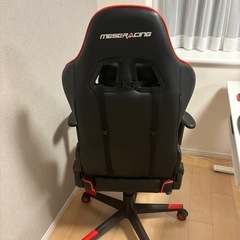 ゲーミングチェアの画像