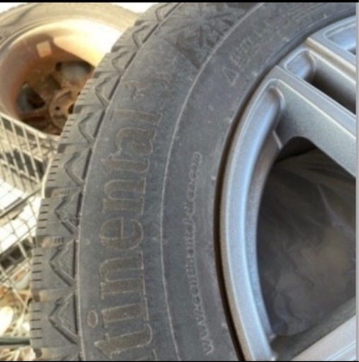 値下げ！　continental 225/65 R17 5穴　スタッドレス美品