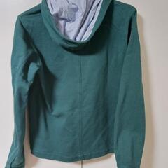 BEAMS パーカーの画像