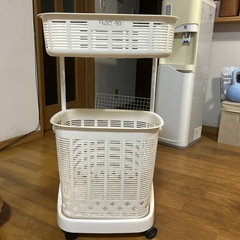 ランドリーワゴン
