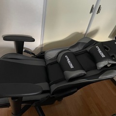 ほぼ新品　保証付き ゲーミングチェア GTRacingの画像