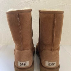 美品UGG　ugg　ショートムートンブーツ　