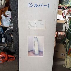 スタンドミラー　未使用