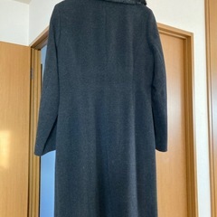 新品ファー付きロングコートの画像